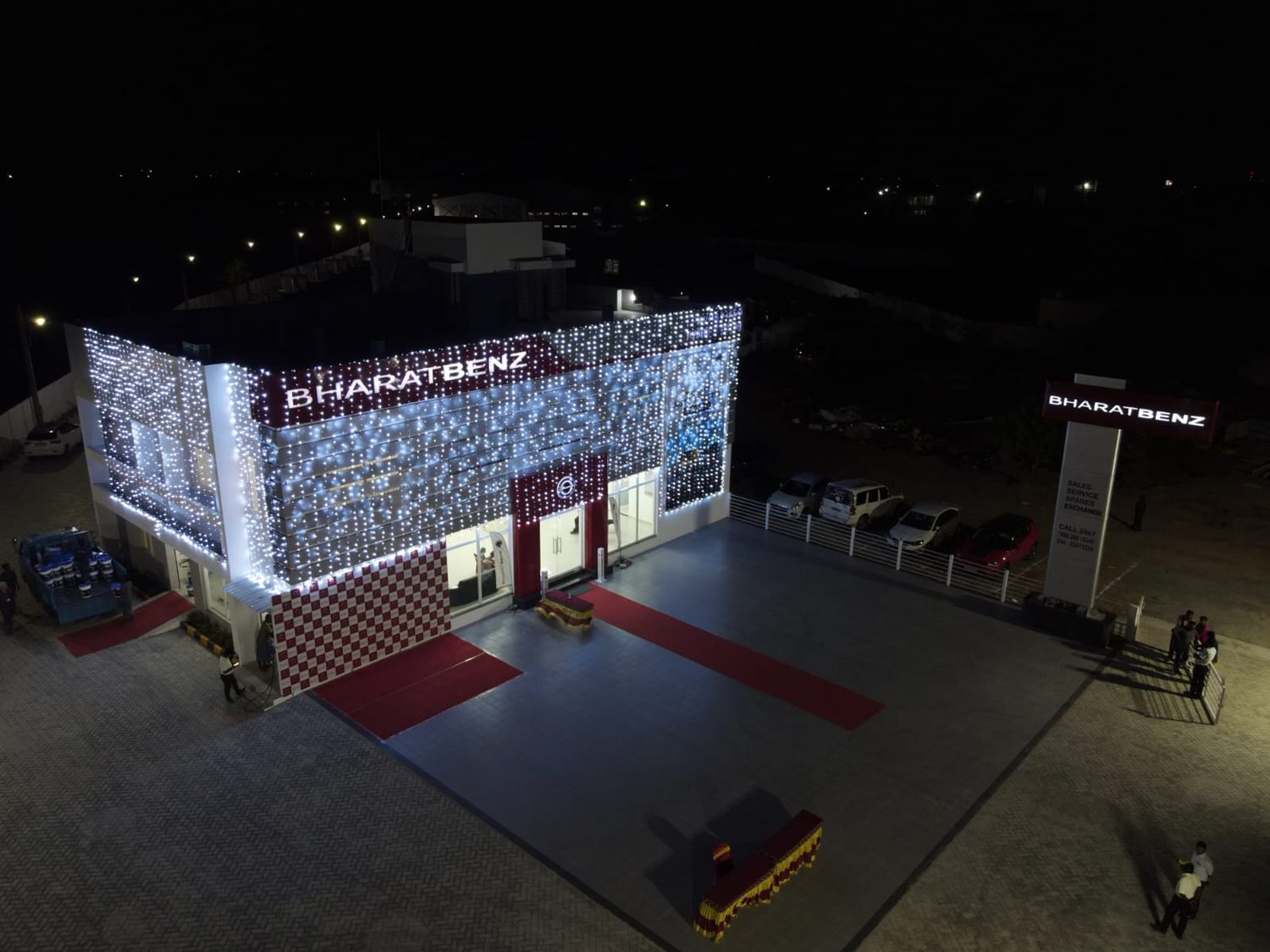 Daimler Administration Block and Service Facility, Jayaraj Groups, Trichy